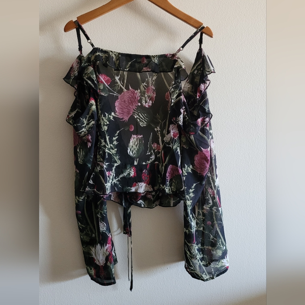 Umgee Floral Wrap Flutter Sleeve Cold Shoulder Sheer Top, Women's Medium - Picture 7 of 7